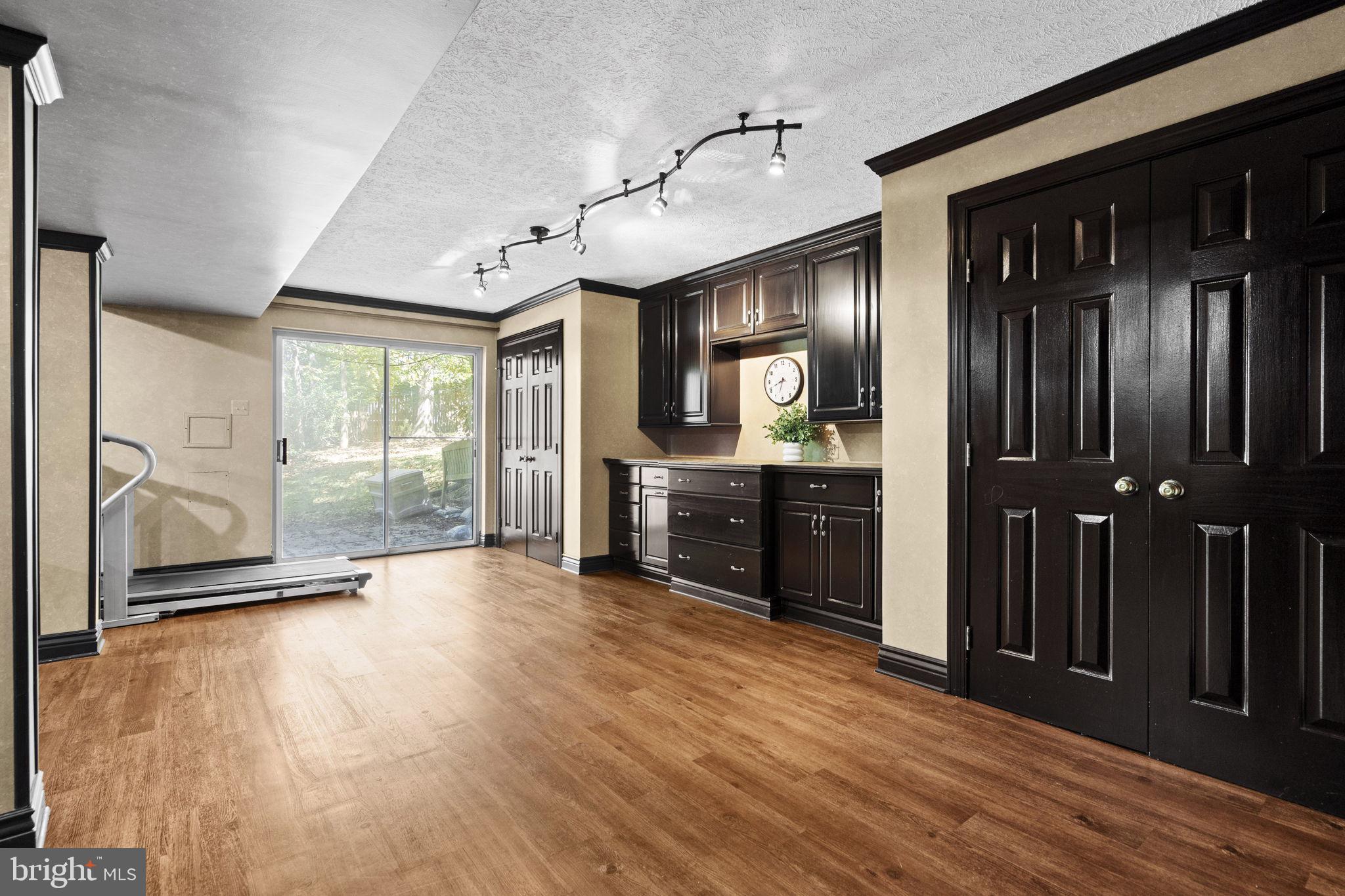 Warrenton, Virginia, 20187, United States, 4 Bedrooms Bedrooms, ,4 BathroomsBathrooms,Residential,For Sale,1976387