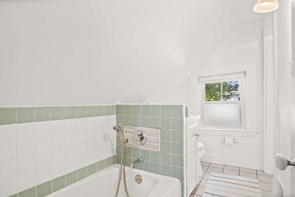 Danvers, Massachusetts, 01923, United States, 3 Bedrooms Bedrooms, ,2 BathroomsBathrooms,Residential,For Sale,1925494
