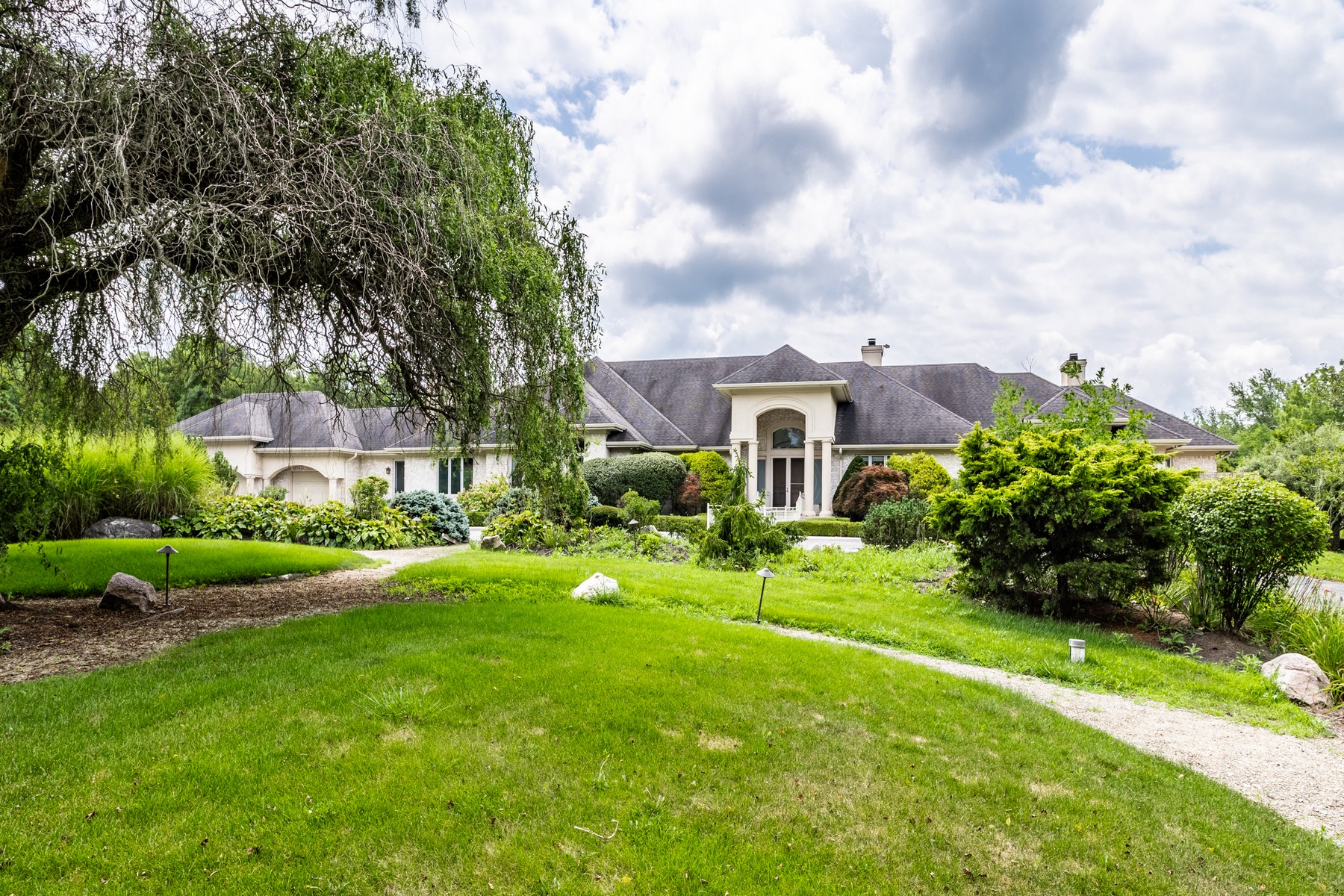  Extraordinary Custom-Built Estate Set on 116 Acres of Idyllic Beauty - 物件實景