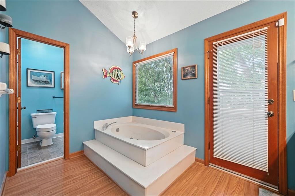 Roswell, Georgia, 30076, United States, 5 Bedrooms Bedrooms, ,4 BathroomsBathrooms,Residential,For Sale,1917059