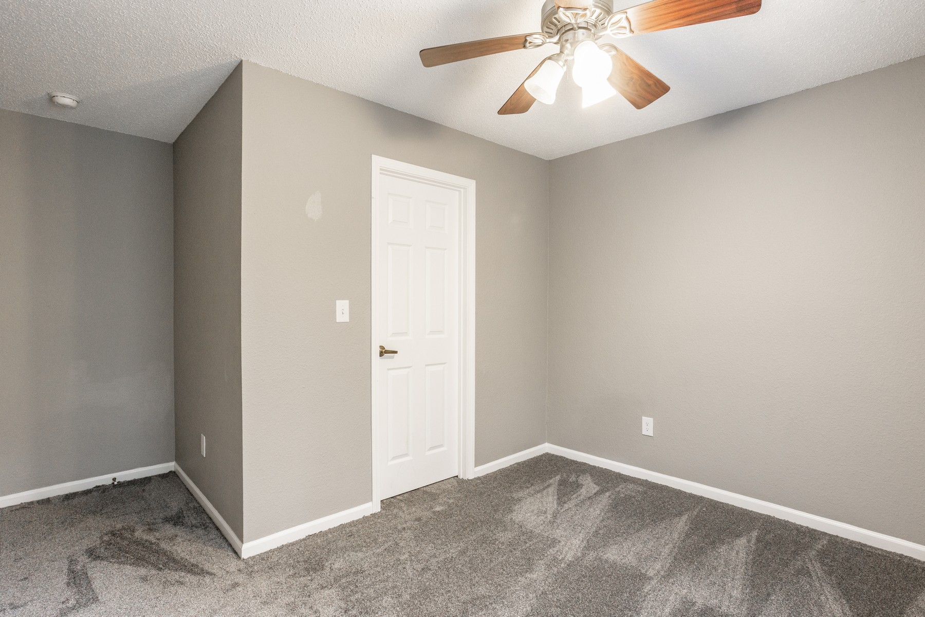  Four Bedroom Fishers Home with Fresh Updates - 物件實景