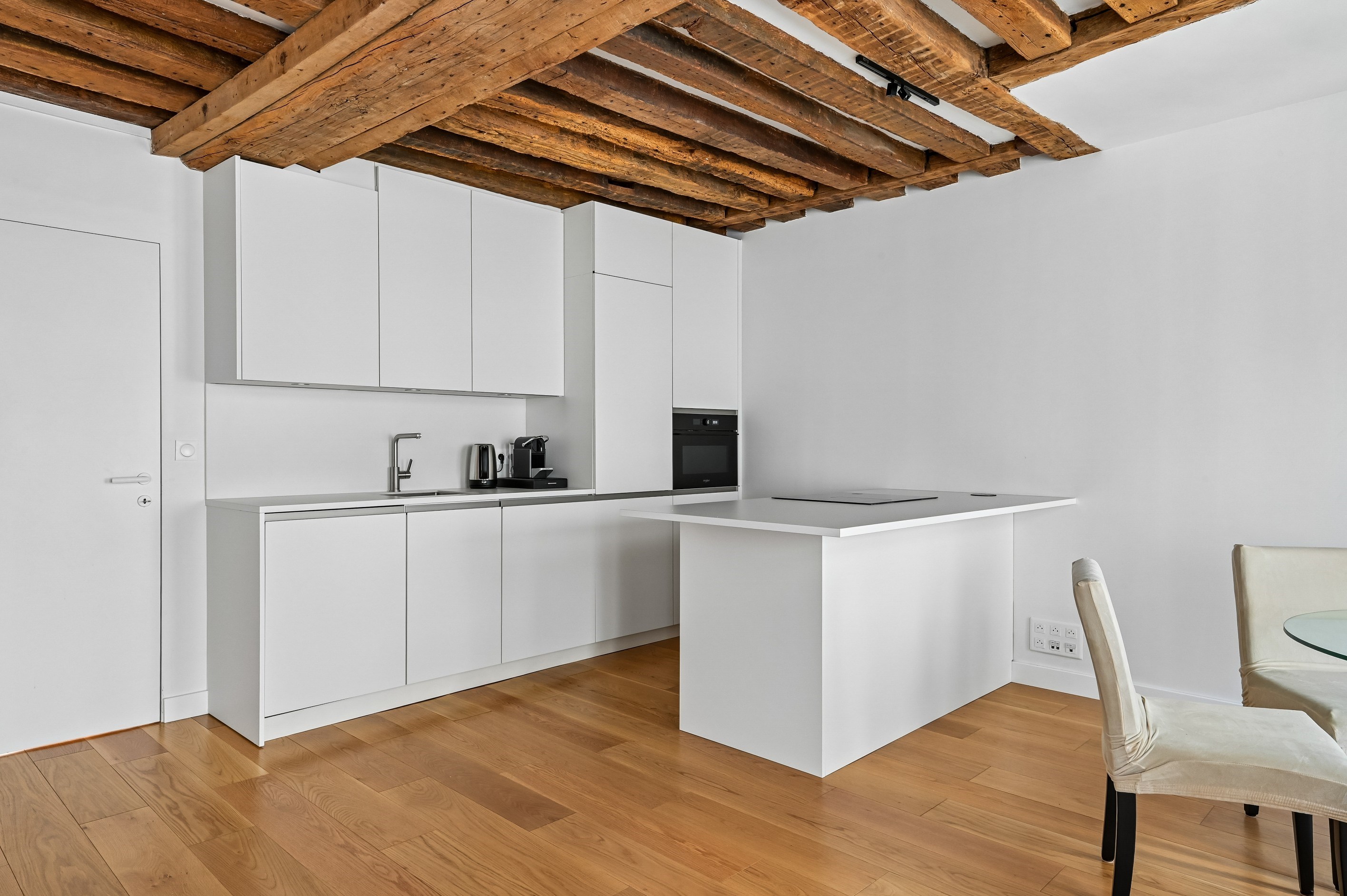  Paris 3rd - Duplex with cathedral roof renovated on the top floor. - 物件實景