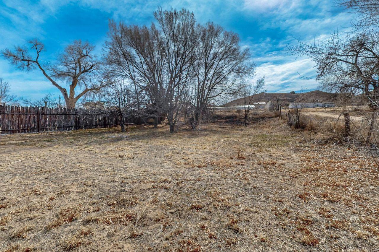 Espanola, New Mexico, 87532, United States, 5 Bedrooms Bedrooms, ,3 BathroomsBathrooms,Residential,For Sale,1762184