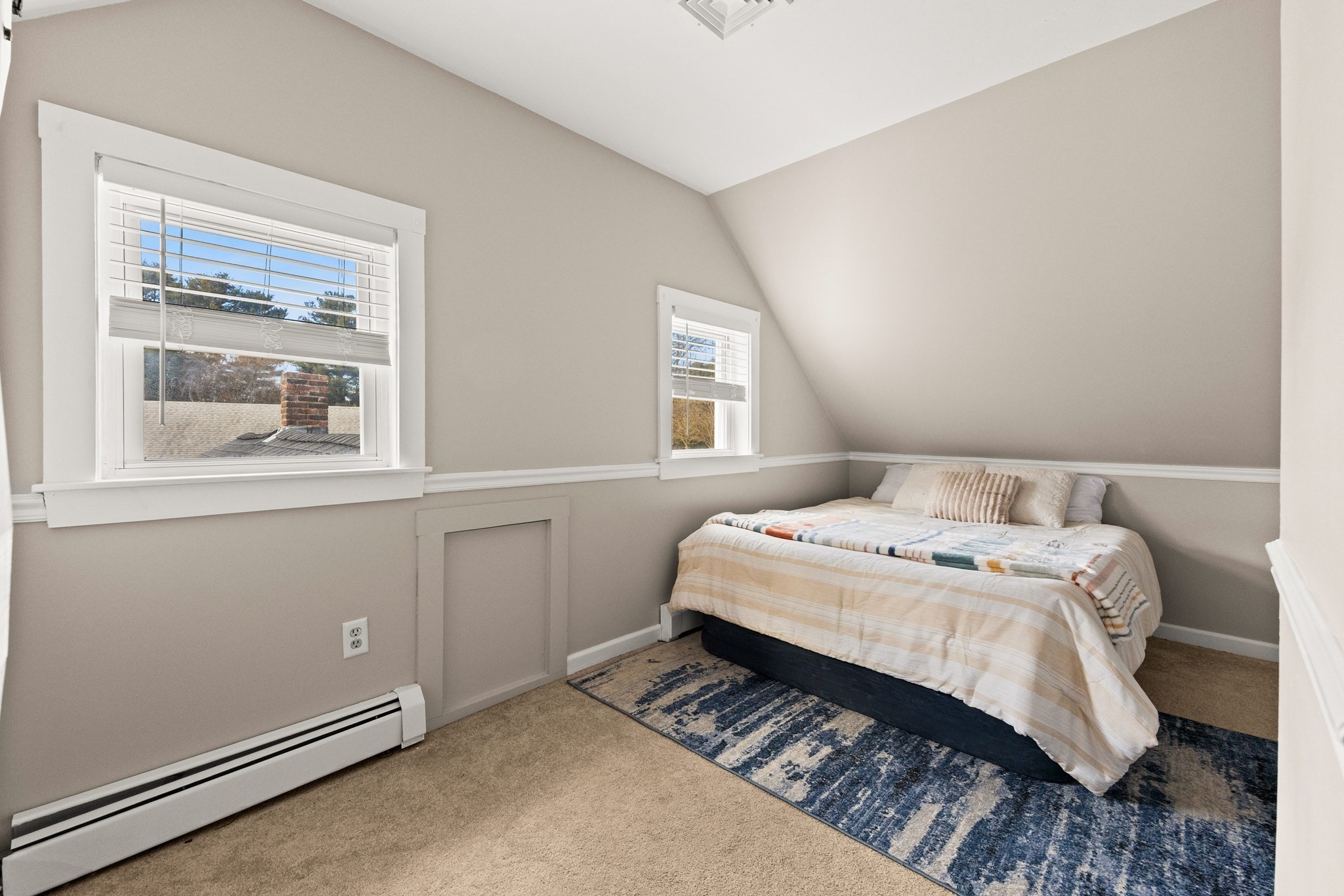 Taunton, Massachusetts, 02780, United States, 4 Bedrooms Bedrooms, ,2 BathroomsBathrooms,Residential,For Sale,2007506