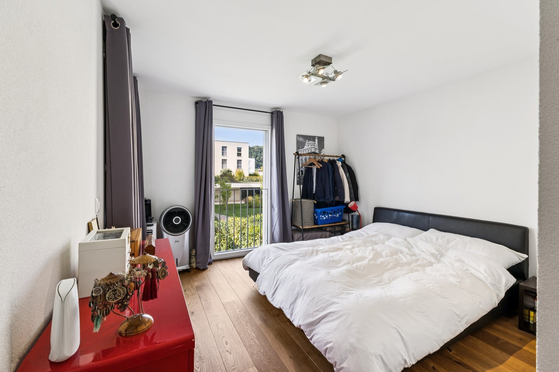  Contemporary 6.5-room townhouse in Sugiez - 物件實景