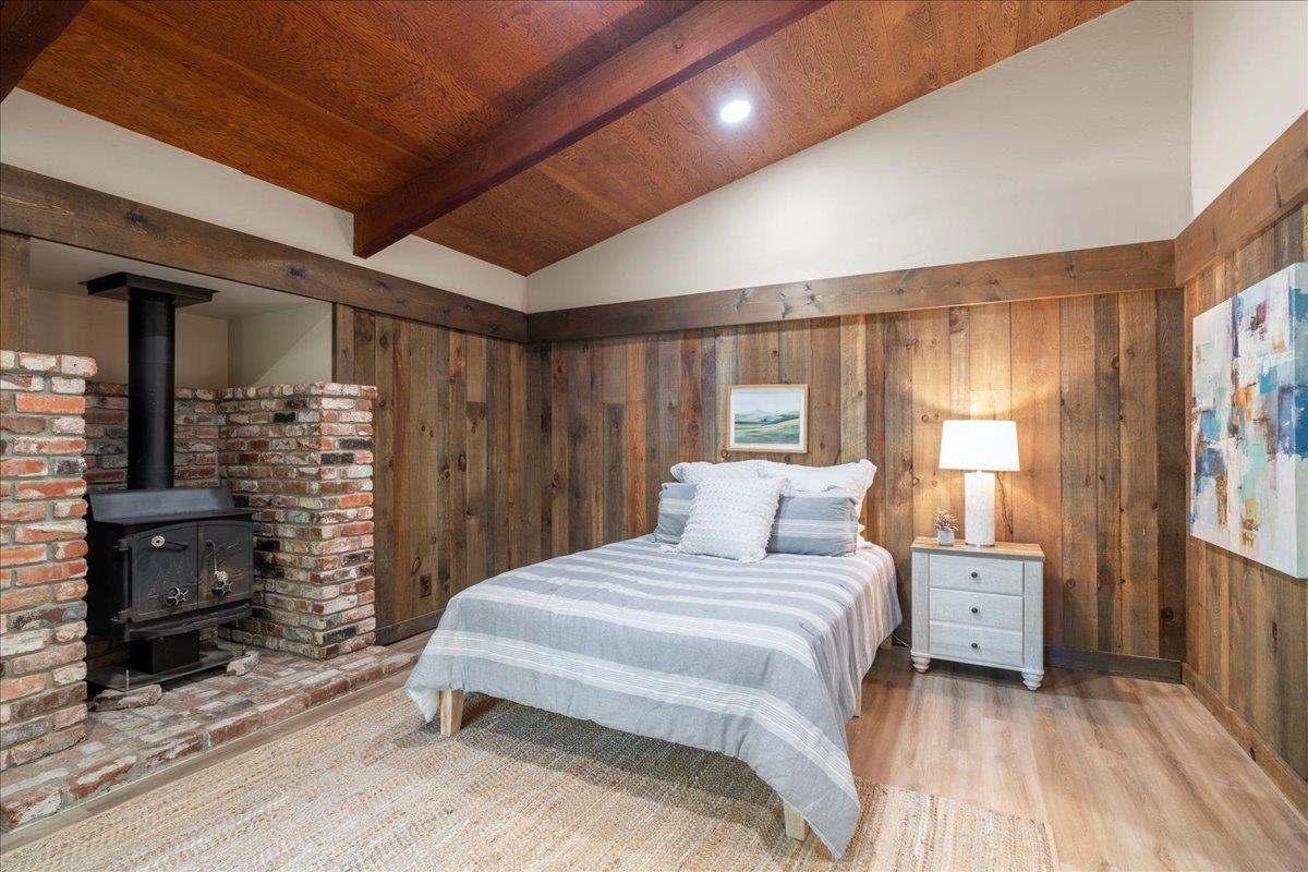 Los Gatos, California, 95033, United States, 3 Bedrooms Bedrooms, ,3 BathroomsBathrooms,Residential,For Sale,1905876