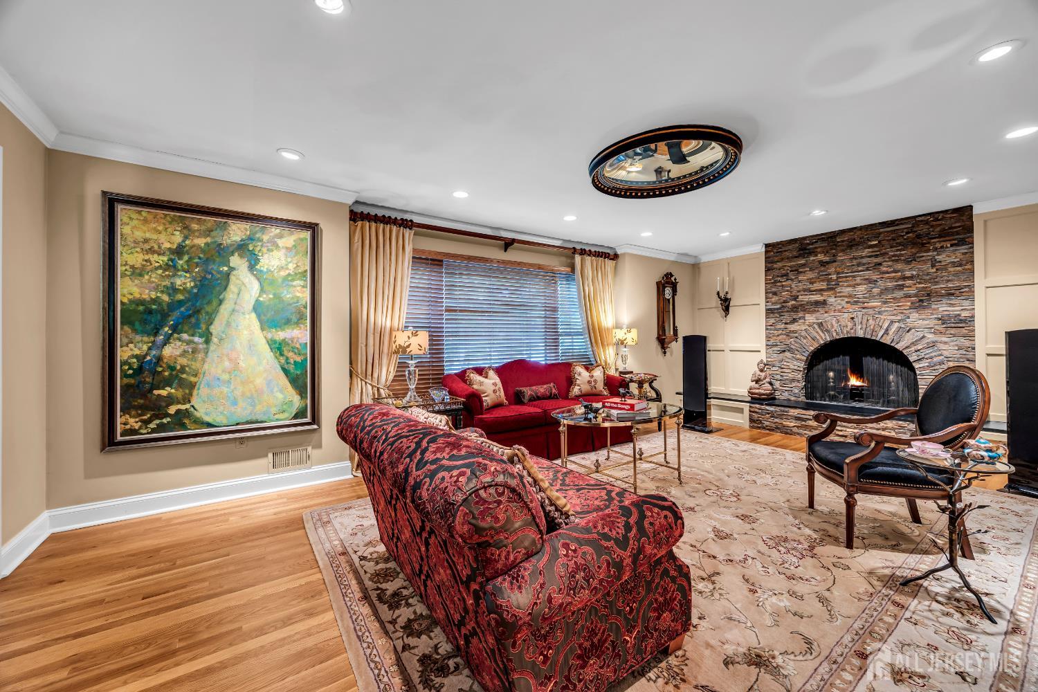East Brunswick, New Jersey, 08816, United States, 5 Bedrooms Bedrooms, ,5 BathroomsBathrooms,Residential,For Sale,1850220
