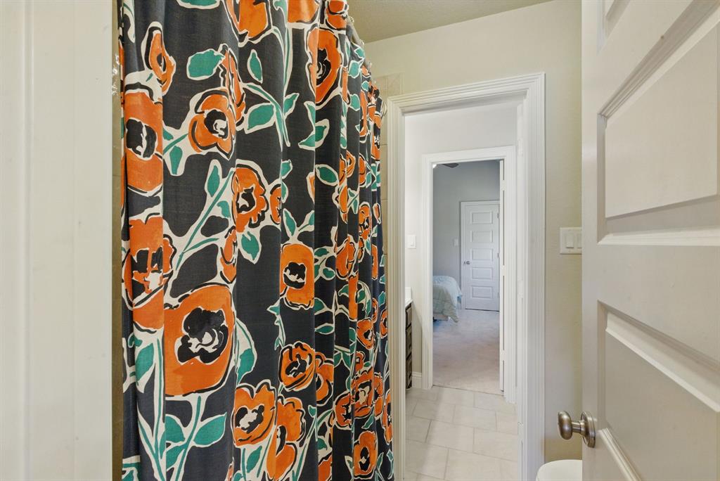 Weatherford, Texas, 76087, United States, 3 Bedrooms Bedrooms, ,3 BathroomsBathrooms,Residential,For Sale,1929986