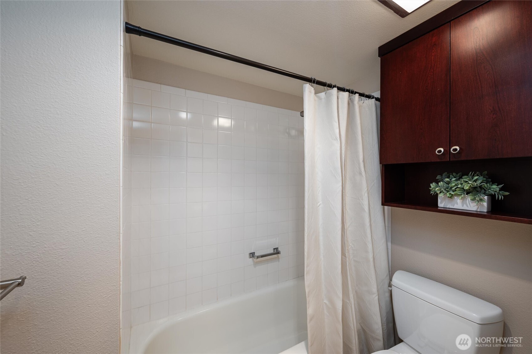 Bellingham, Washington, 98225, United States, 3 Bedrooms Bedrooms, ,2 BathroomsBathrooms,Residential,For Sale,1754252