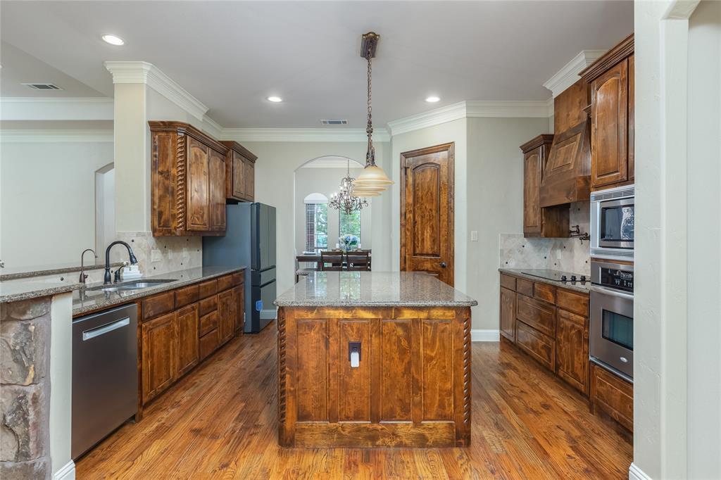 Weatherford, Texas, 76085, United States, 3 Bedrooms Bedrooms, ,3 BathroomsBathrooms,Residential,For Sale,1892460