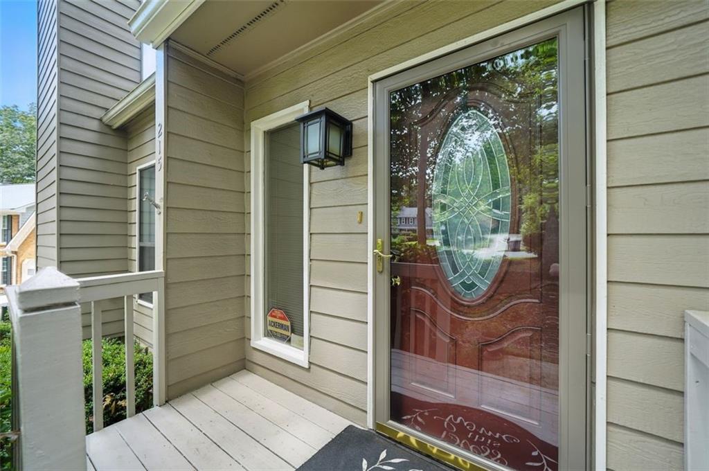Roswell, Georgia, 30076, United States, 5 Bedrooms Bedrooms, ,4 BathroomsBathrooms,Residential,For Sale,1917059
