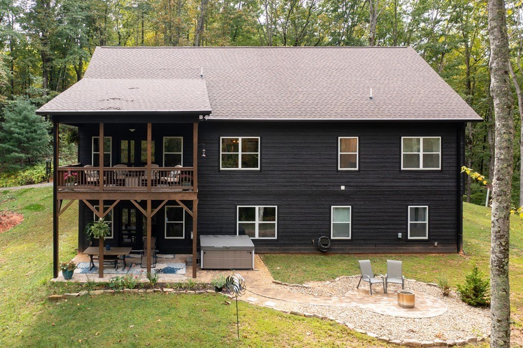 Hayesville, North Carolina, 28904, United States, 3 Bedrooms Bedrooms, ,3 BathroomsBathrooms,Residential,For Sale,1872419