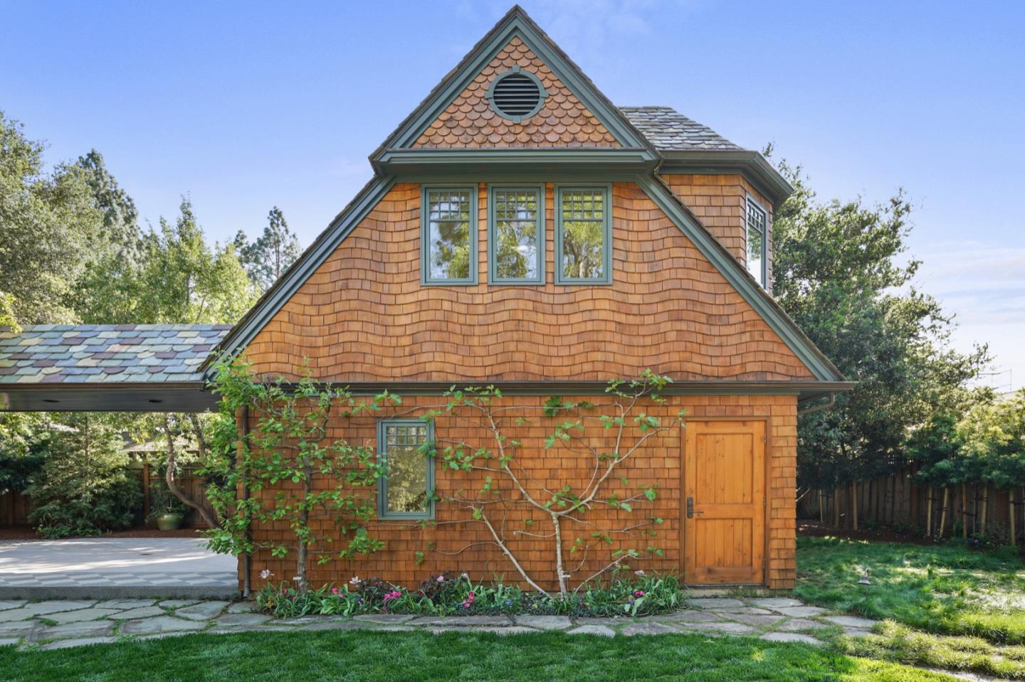535 Kingsley Ave, Palo Alto, California, 94301, United States, 5 Bedrooms Bedrooms, ,4 BathroomsBathrooms,Residential,For Sale,535 Kingsley Ave,1664262