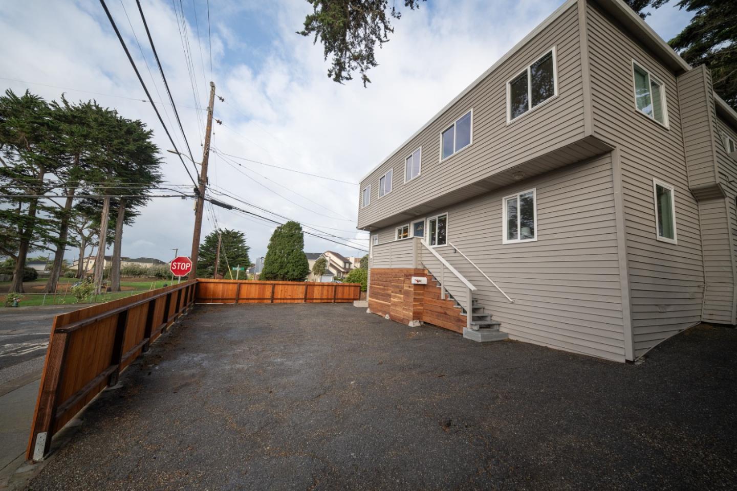 Pacifica, California, 94044, United States, 4 Bedrooms Bedrooms, ,5 BathroomsBathrooms,Residential,For Sale,1988346