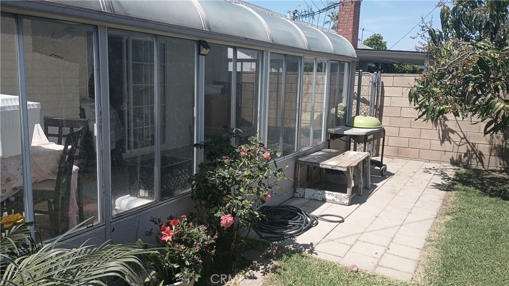 Santa Ana, California, 92704, United States, 5 Bedrooms Bedrooms, ,2 BathroomsBathrooms,Residential,For Sale,2038969