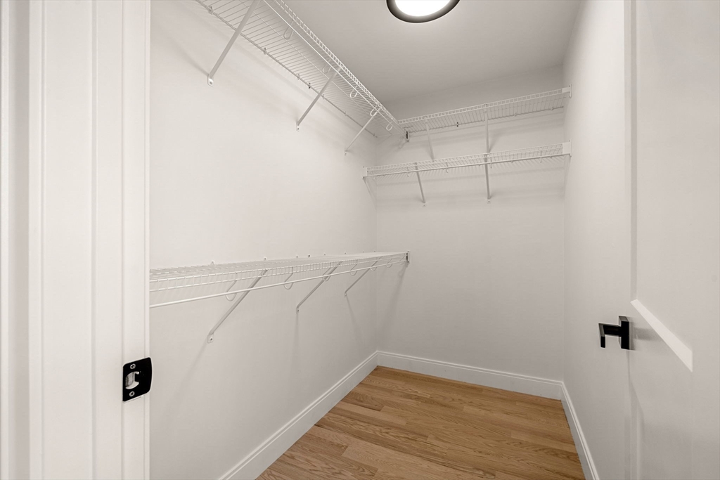 Haverhill, Massachusetts, 01830, United States, 4 Bedrooms Bedrooms, ,4 BathroomsBathrooms,Residential,For Sale,1993462