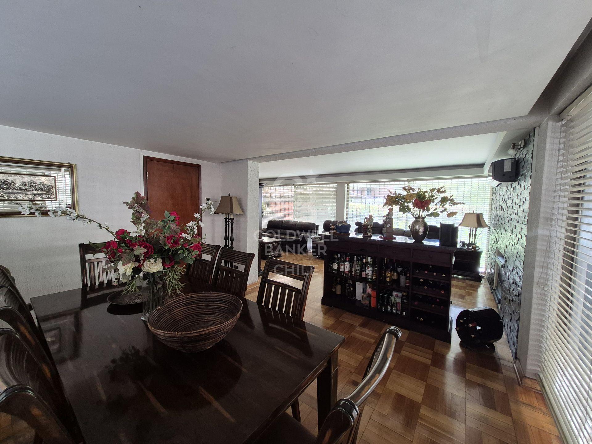 Providencia, Chile, 7 Bedrooms Bedrooms, ,4 BathroomsBathrooms,Residential,For Sale,1743964