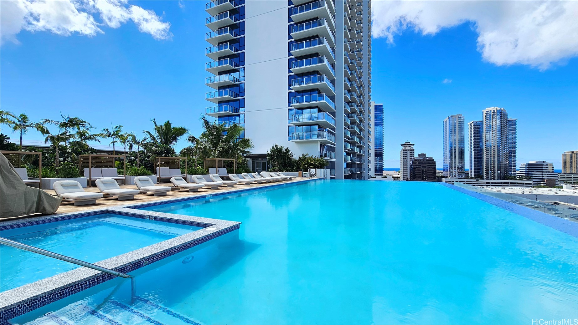 Honolulu, Hawaii, 96814, United States, ,1 BathroomBathrooms,Residential,For Sale,1989075