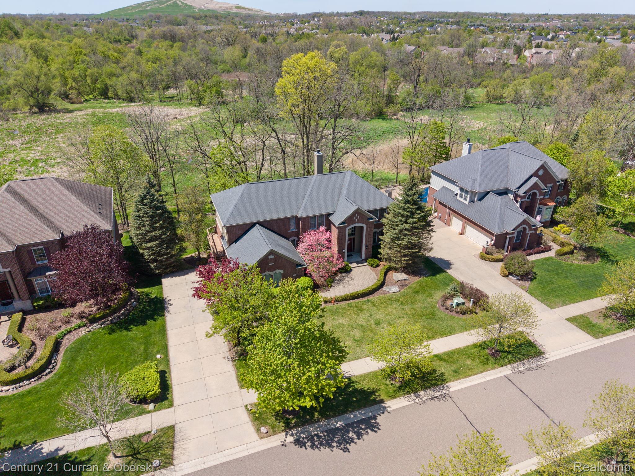 Northville, Michigan, 48168, United States, 5 Bedrooms Bedrooms, ,6 BathroomsBathrooms,Residential,For Sale,2048857