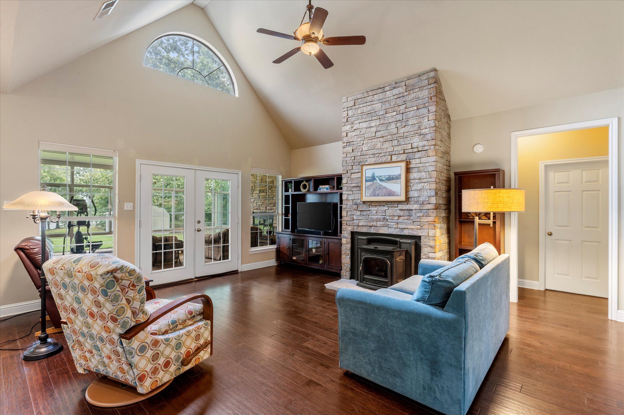 Emory, Texas, 75440, United States, 3 Bedrooms Bedrooms, ,4 BathroomsBathrooms,Residential,For Sale,1892532