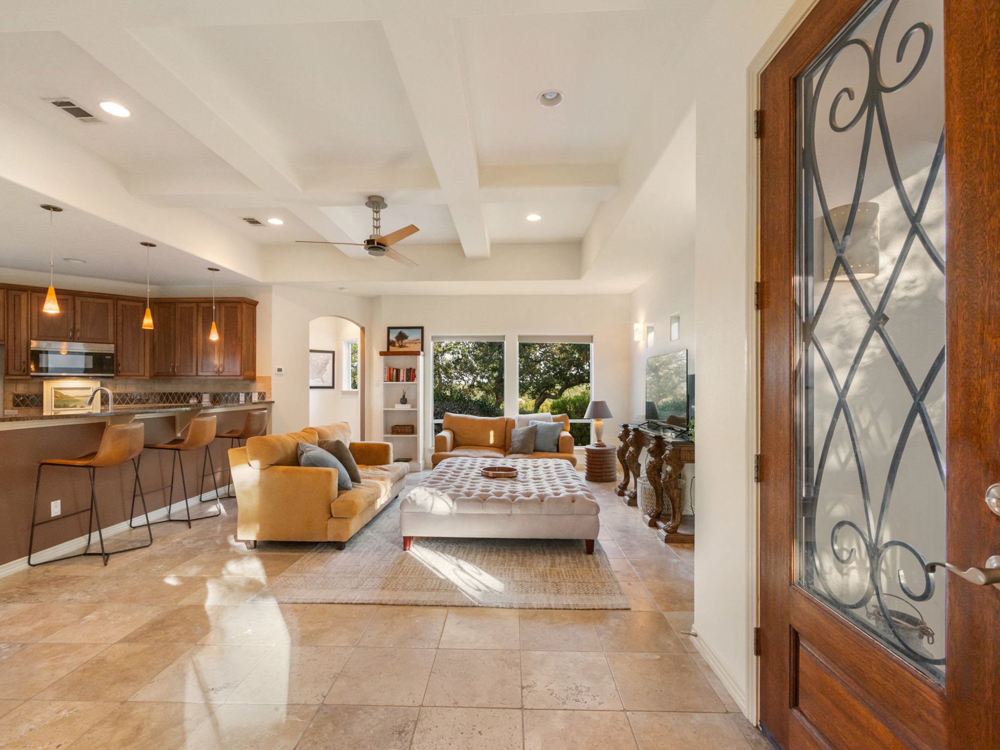  Private 2+ Acre Barton Creek Estate with Hill Country Views, Pool & Guest House - 物件實景