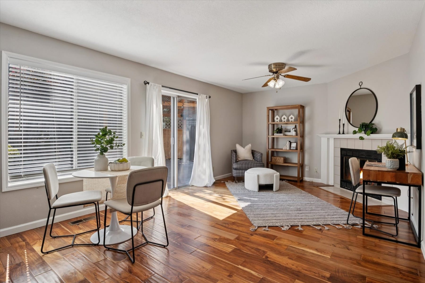  11445 SW WOODLEE HEIGHTS CT Portland, OR 97219 - 物件實景