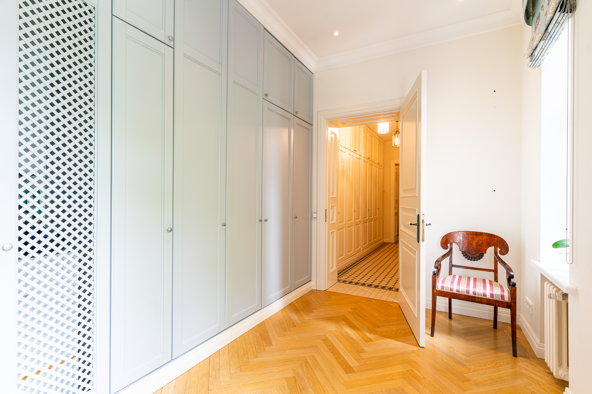  Beautiful and spacious apartment in the Quiet Center - 物件實景