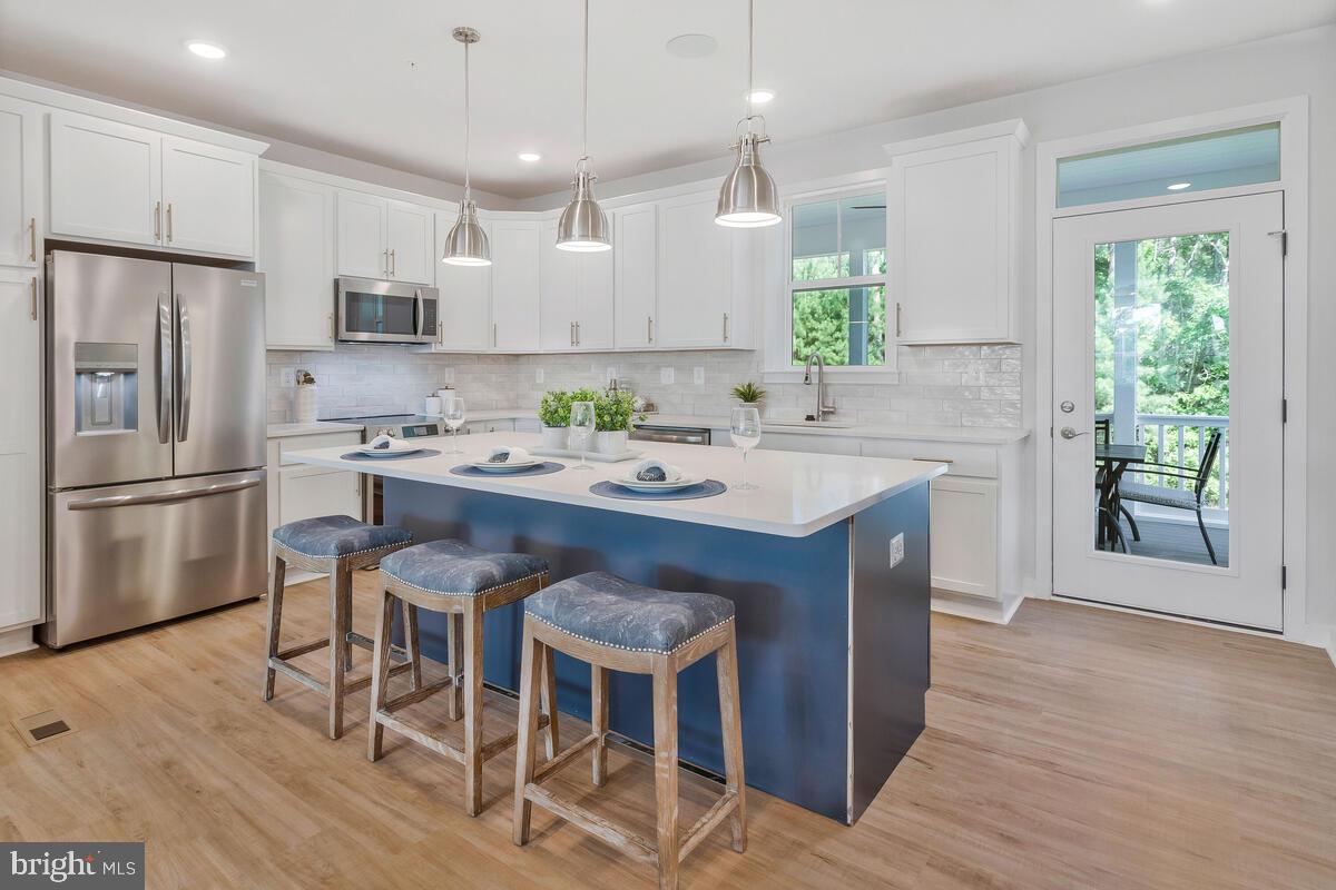 Annapolis, Maryland, 21403, United States, 4 Bedrooms Bedrooms, ,3 BathroomsBathrooms,Residential,For Sale,1877456