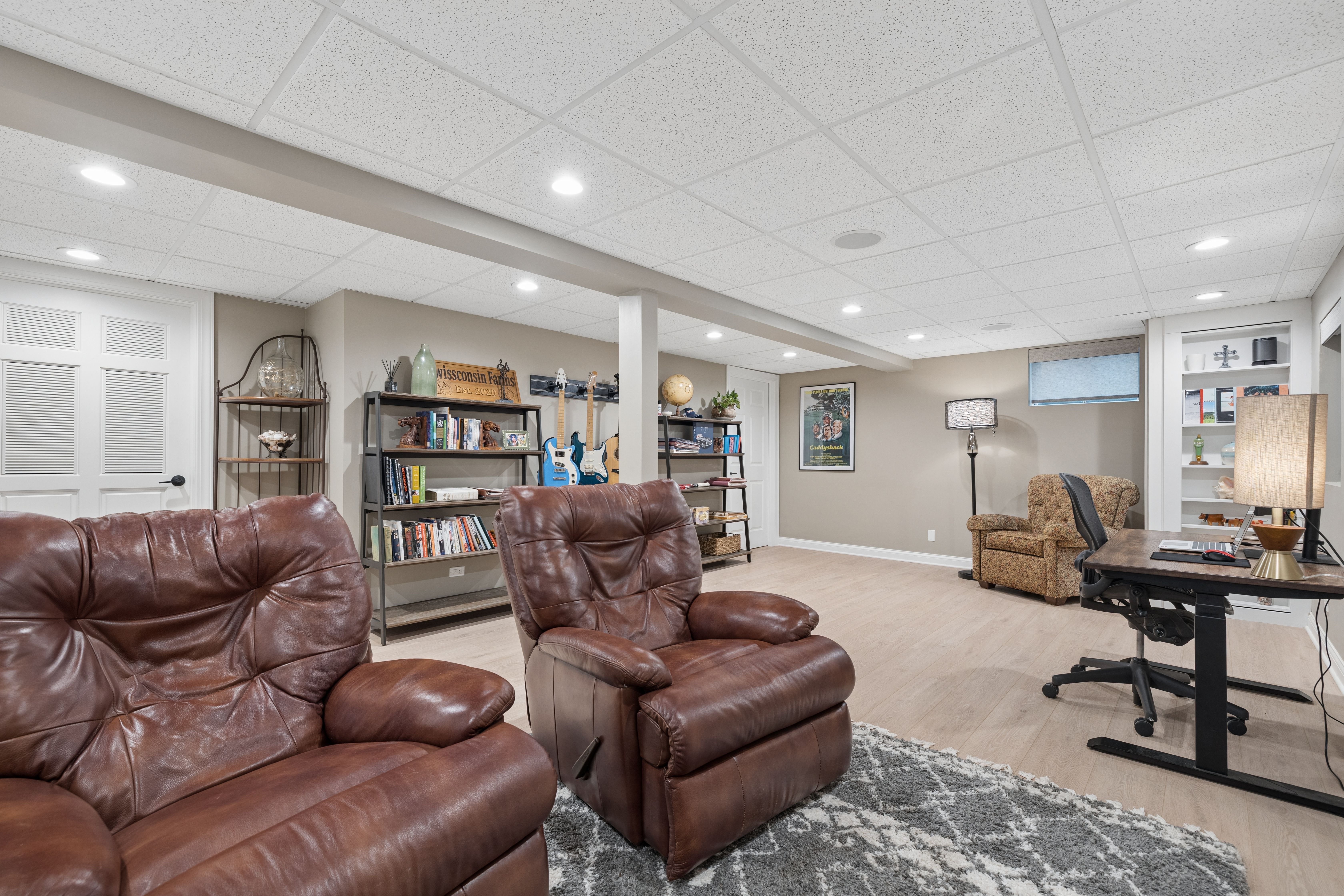  Exceptional, Quality-Updated Split-Level - 物件實景