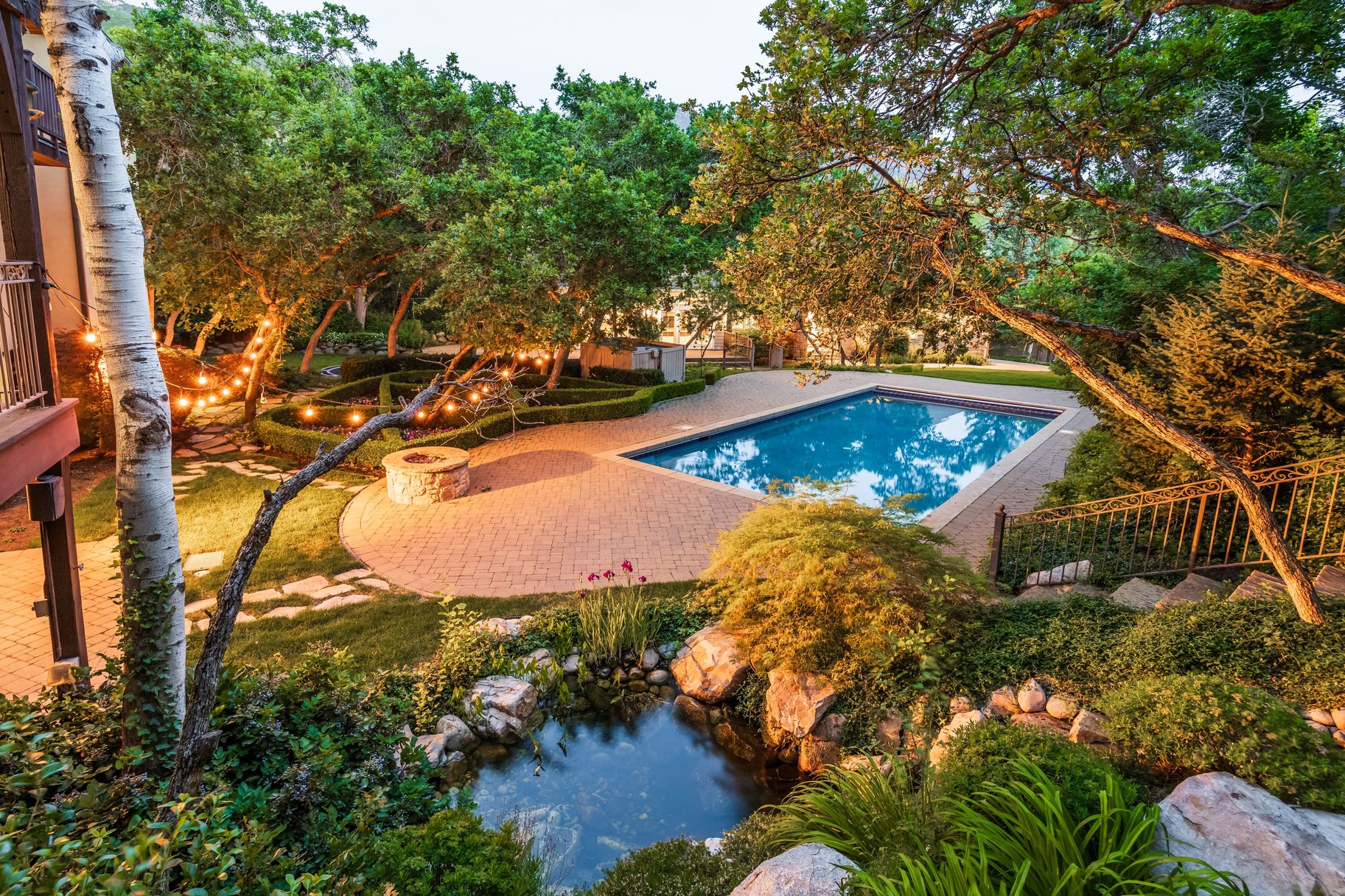  Private Cottonwood Heights Estate with Resort Backyard & Mountain Views - 物件實景