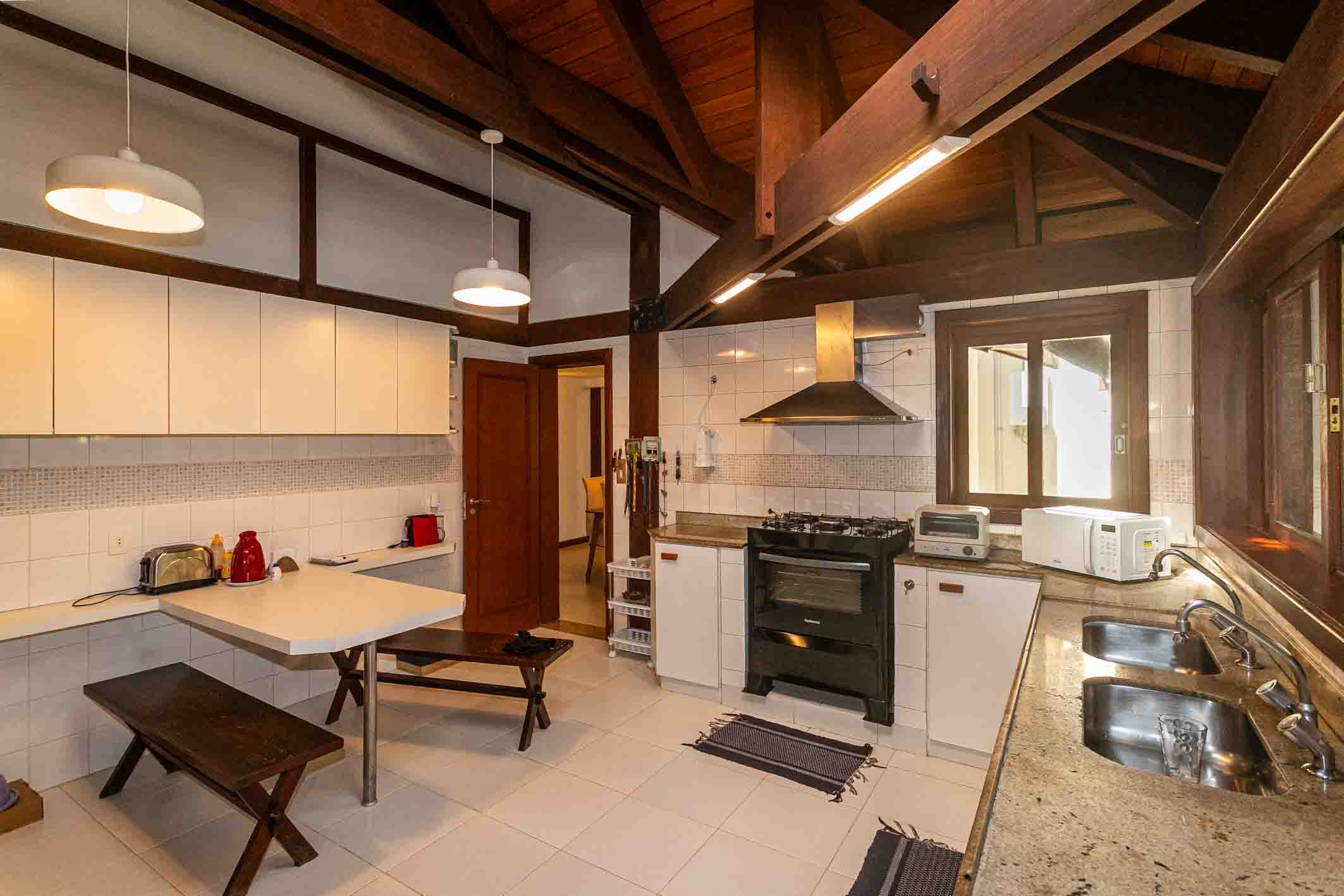  Residence with Pedra da Gávea views in a private condominium in Itanhangá - 物件實景