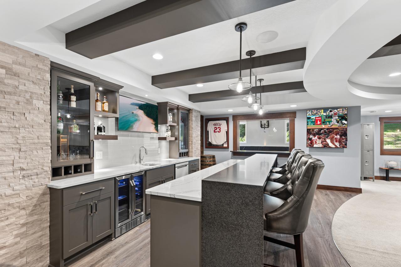 Chanhassen, Minnesota, 55317, United States, 4 Bedrooms Bedrooms, ,2 BathroomsBathrooms,Residential,For Sale,1987932