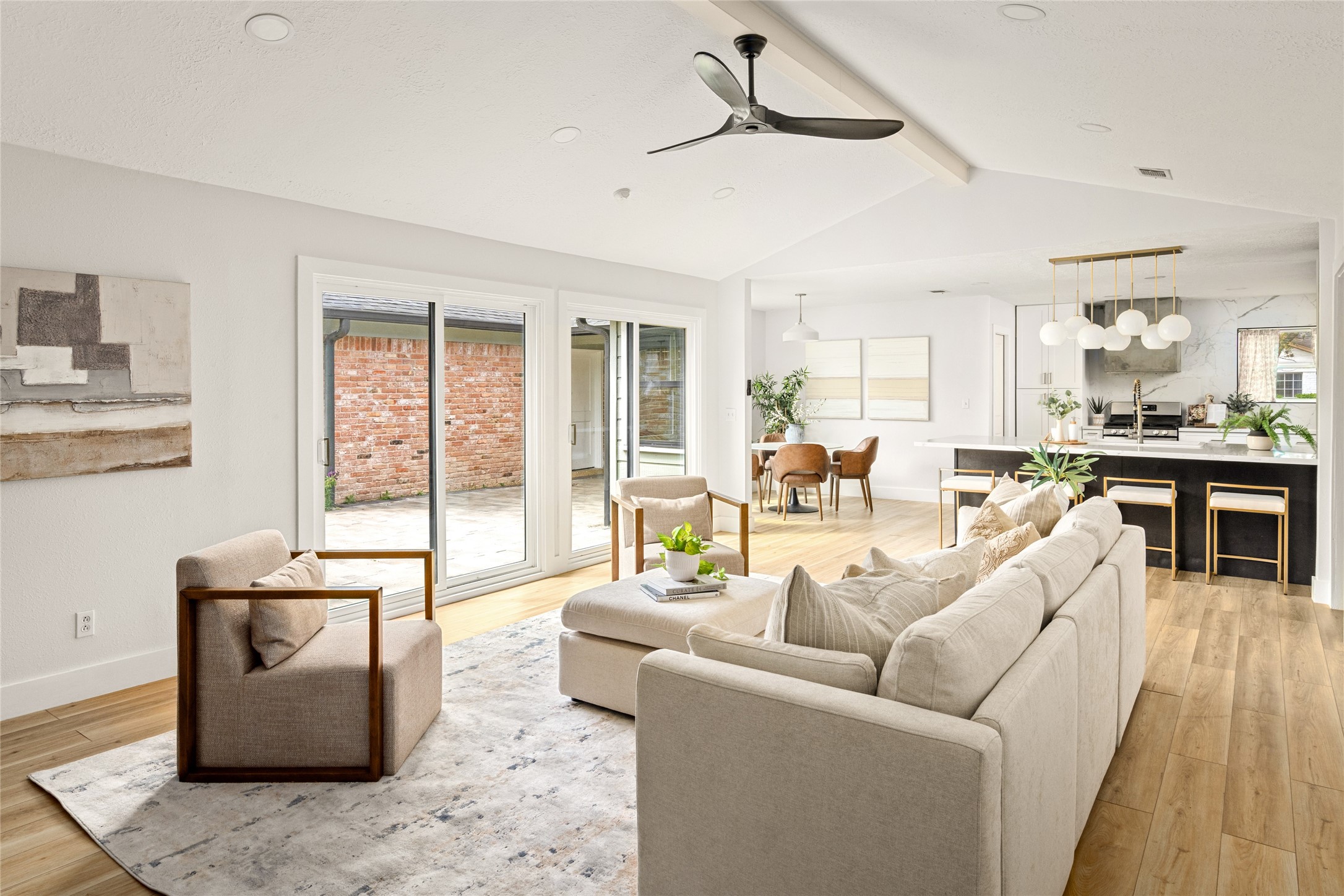  10831 Holly Springs Drive - 物件實景