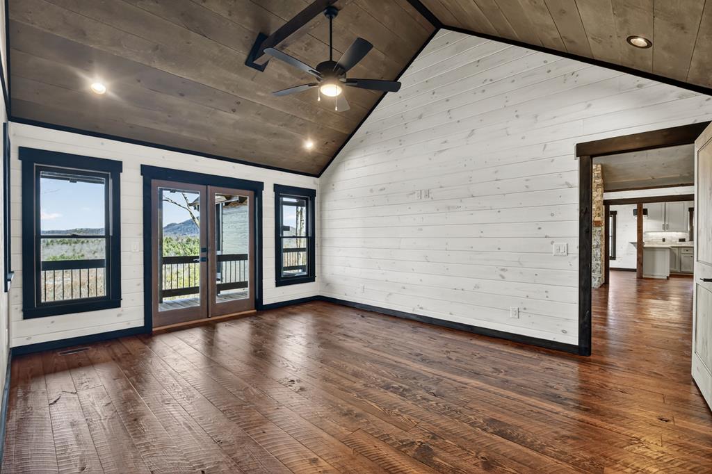 Mineral Bluff, Georgia, 30559, United States, 4 Bedrooms Bedrooms, ,4 BathroomsBathrooms,Residential,For Sale,2010498