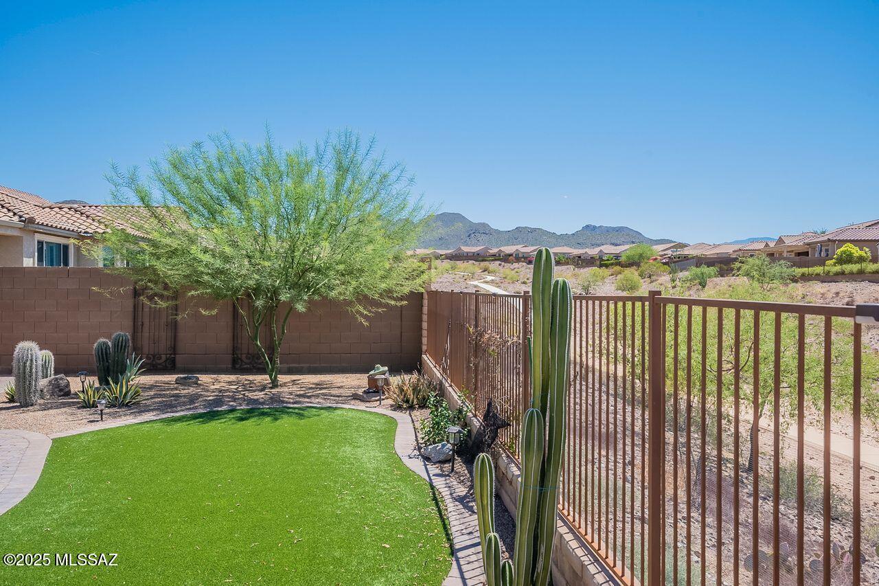 Marana, Arizona, 85658, United States, 2 Bedrooms Bedrooms, ,2 BathroomsBathrooms,Residential,For Sale,1902069