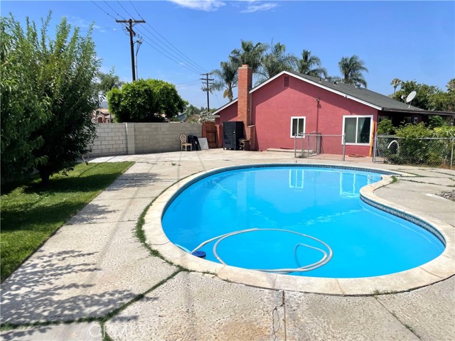 Riverside, California, 92503, United States, 4 Bedrooms Bedrooms, ,2 BathroomsBathrooms,Residential,For Sale,1928709