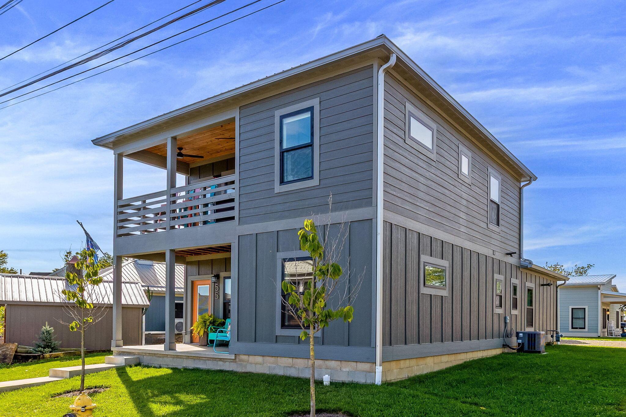 Buckeye Lake, Ohio, 43008, United States, 3 Bedrooms Bedrooms, ,3 BathroomsBathrooms,Residential,For Sale,1975089