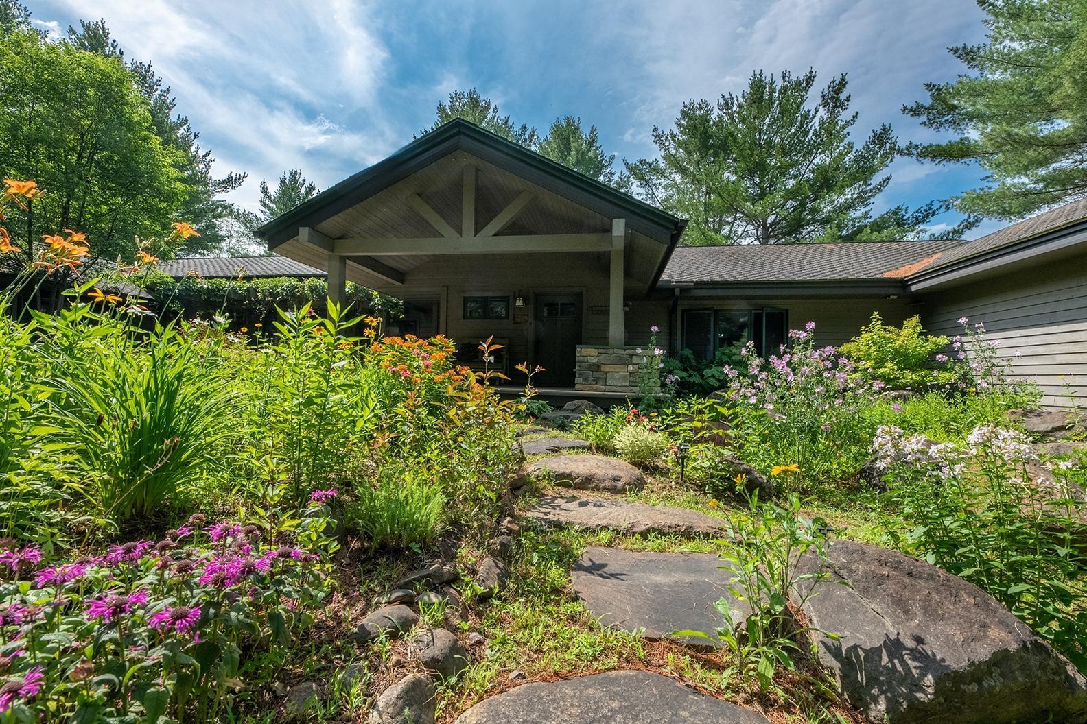 Watersmeet, Michigan, 49969, United States, 4 Bedrooms Bedrooms, ,3 BathroomsBathrooms,Residential,For Sale,1979345