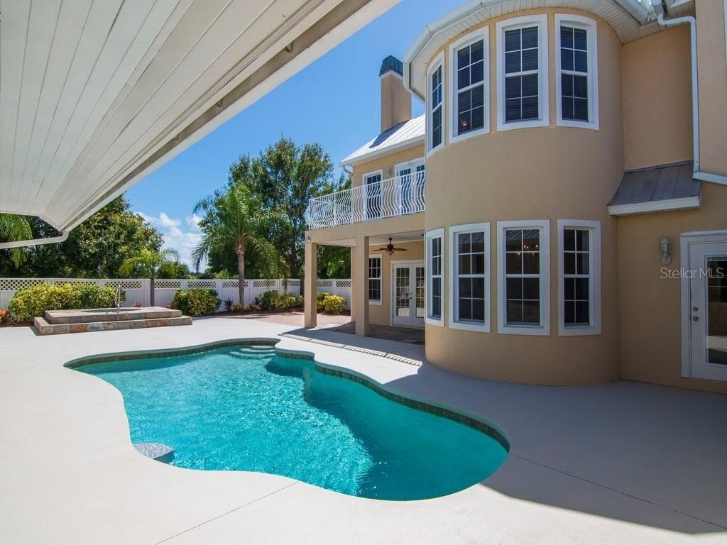 VERO BEACH, Florida, 32967, United States, 5 Bedrooms Bedrooms, ,5 BathroomsBathrooms,Residential,For Sale,1981138