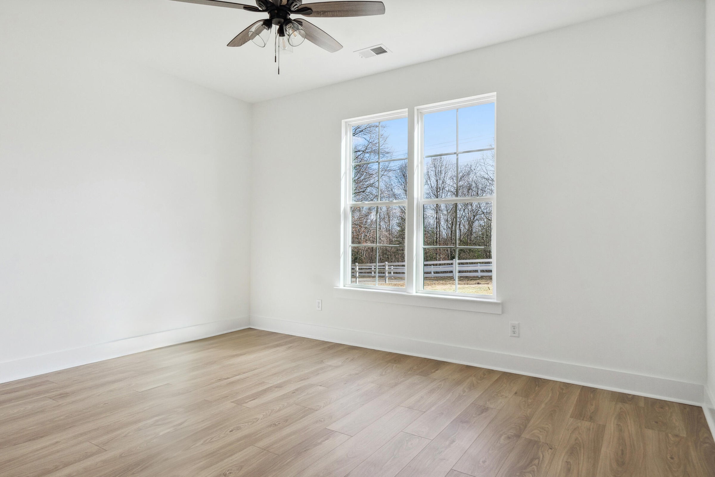 Dunlap, Tennessee, 37327, United States, 4 Bedrooms Bedrooms, ,3 BathroomsBathrooms,Residential,For Sale,1974830