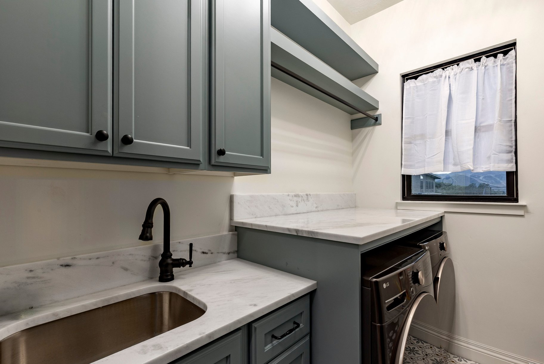  Stunning Custom Home in the Coveted Hideout Canyon Community - 物件實景