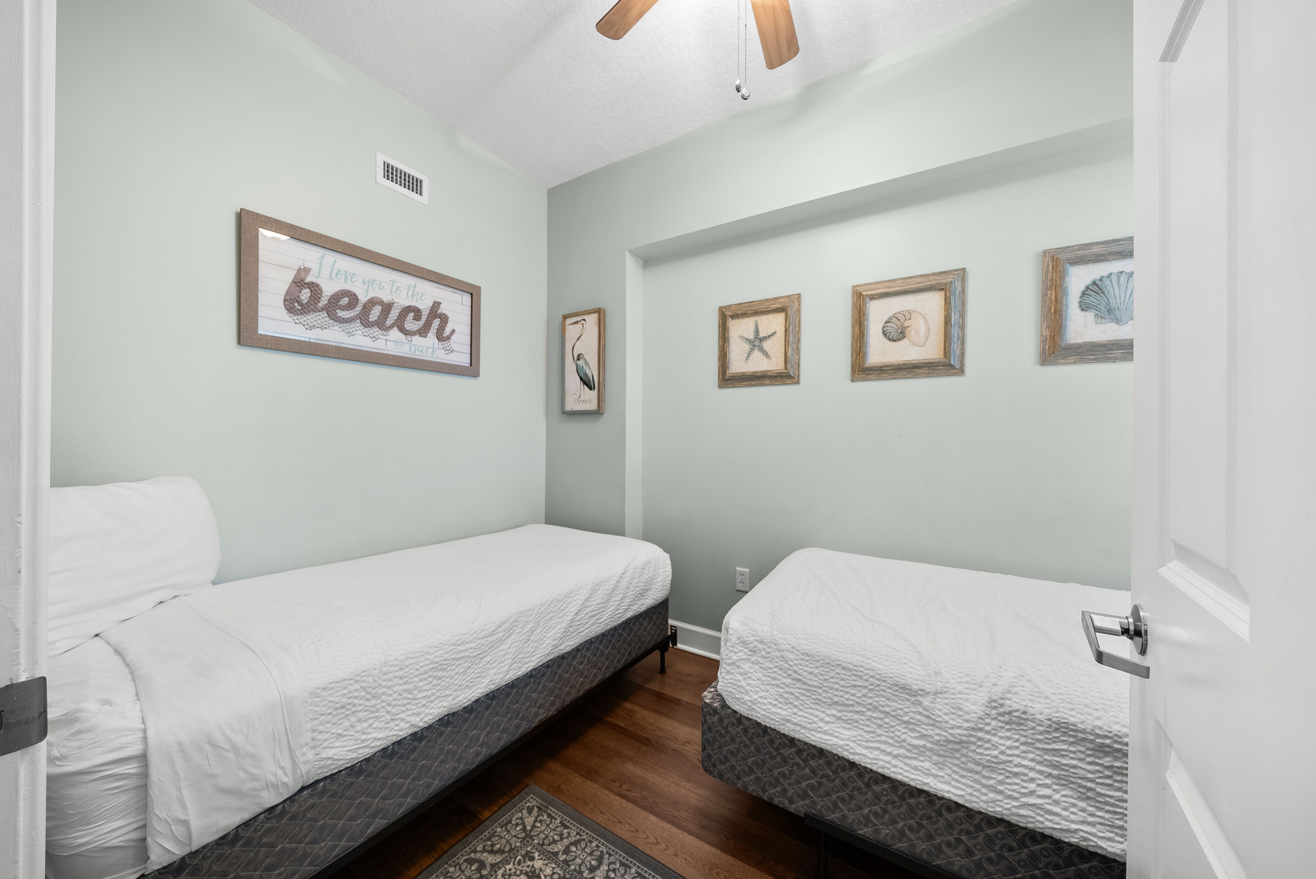  Fully-Furnished Gulf-Front Penthouse With Bunk Room In Prime Location - 物件實景