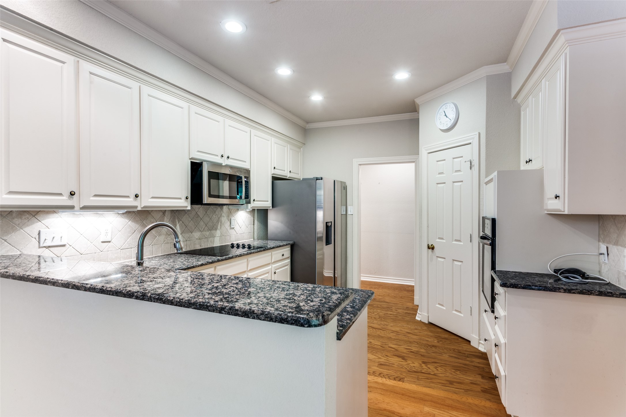 Fort Worth, Texas, 76109, United States, 3 Bedrooms Bedrooms, ,2 BathroomsBathrooms,Residential,For Sale,1918237