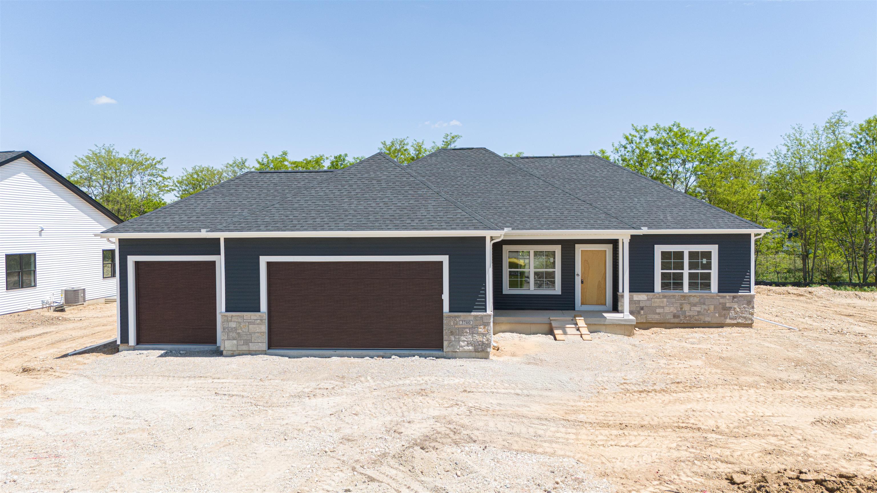 Janesville, Wisconsin, 53545, United States, 3 Bedrooms Bedrooms, ,2 BathroomsBathrooms,Residential,For Sale,2015046