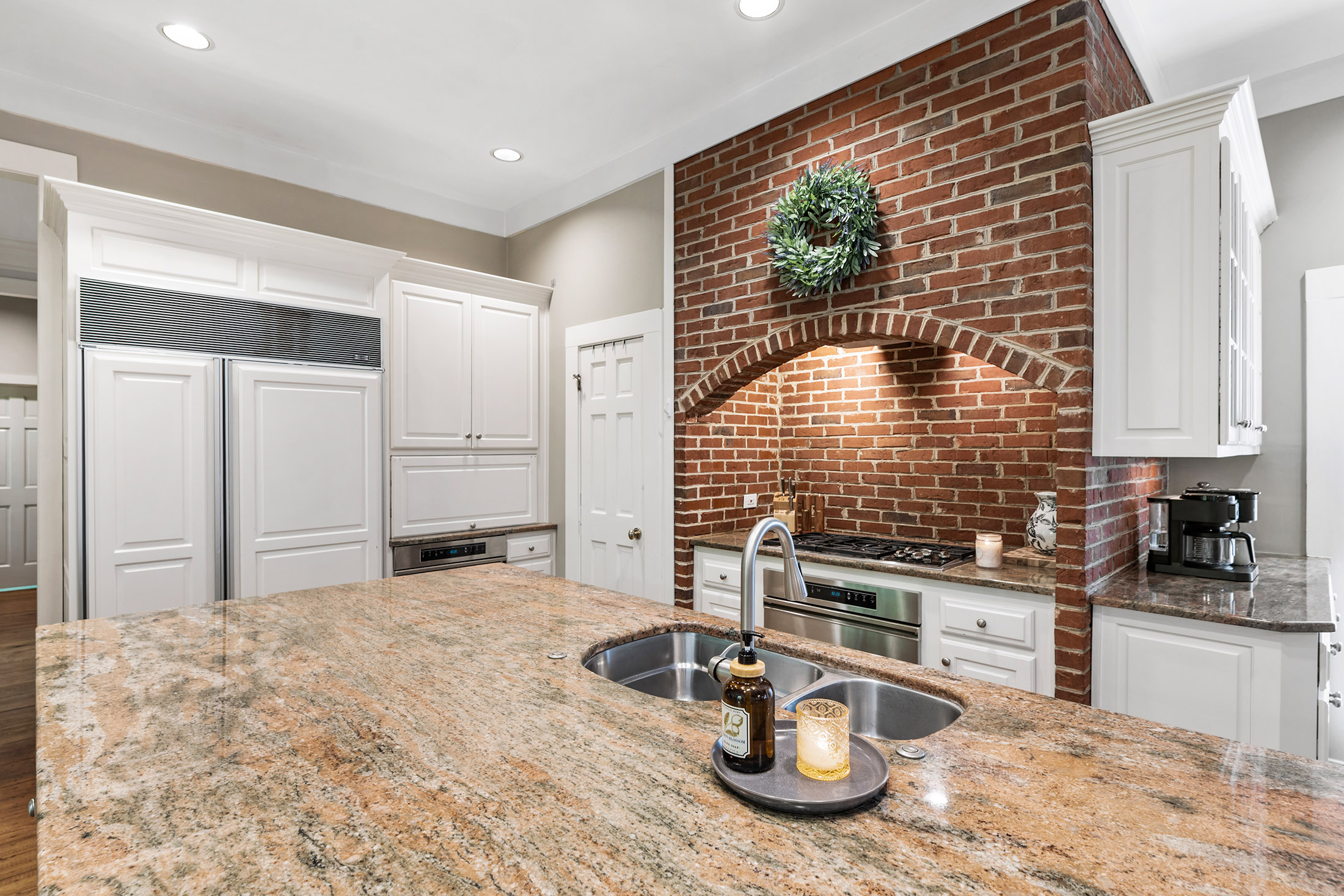  Timeless Colonial-Style Estate Near Historic Roswell - 物件實景