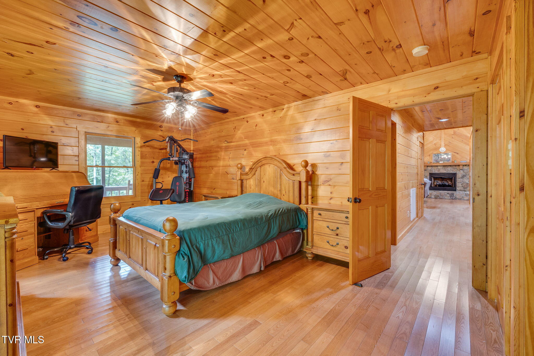 Butler, Tennessee, 37640, United States, 2 Bedrooms Bedrooms, ,3 BathroomsBathrooms,Residential,For Sale,1914007