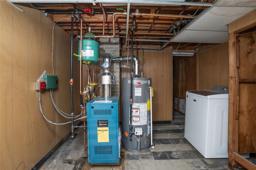 Providence, Rhode Island, 02809, United States, 3 Bedrooms Bedrooms, ,1 BathroomBathrooms,Residential,For Sale,2003236