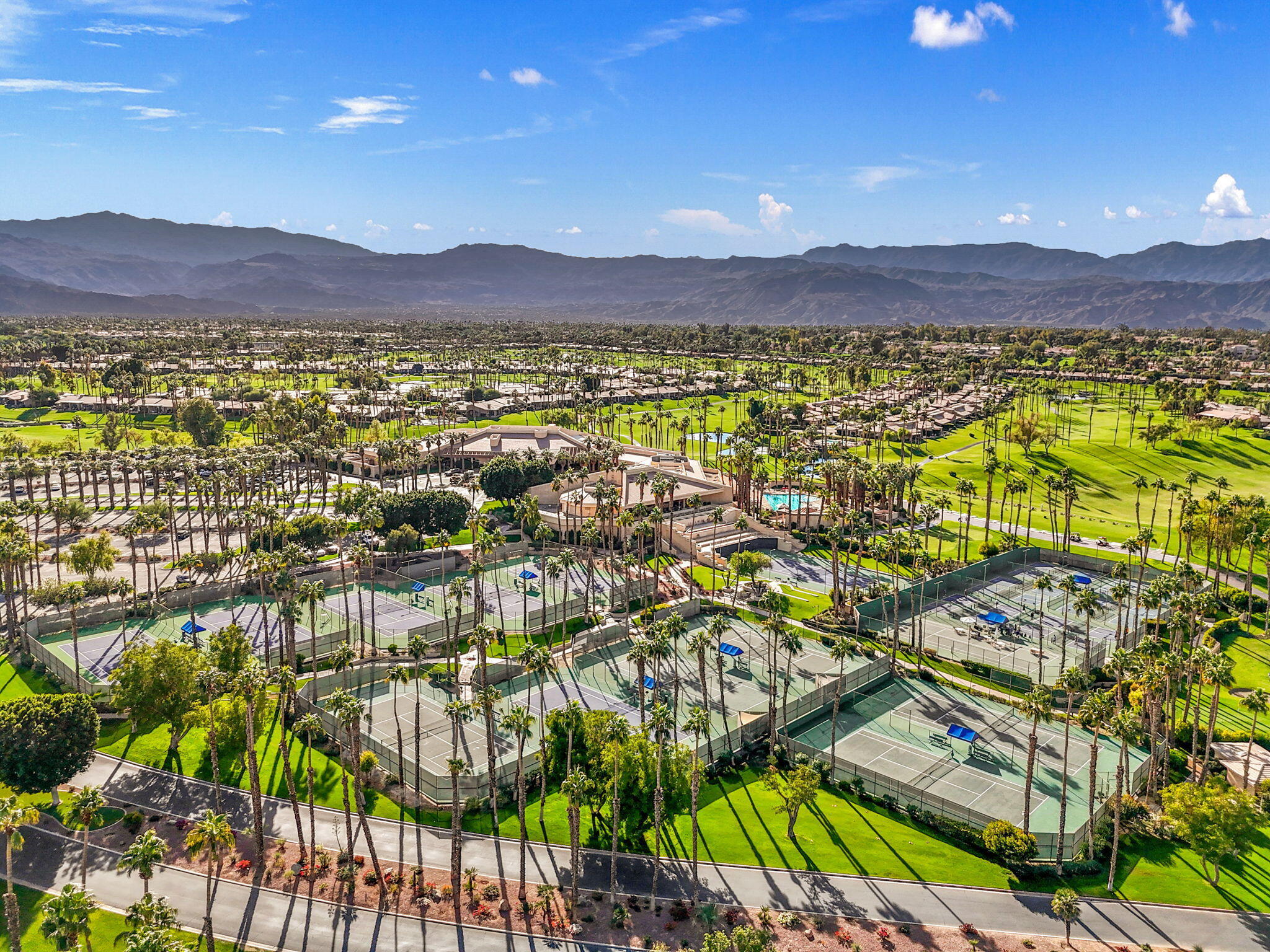 Palm Desert, California, 92211, United States, 2 Bedrooms Bedrooms, ,2 BathroomsBathrooms,Residential,For Sale,1985360
