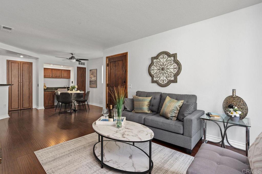 San Diego, California, 92122, United States, 1 Bedroom Bedrooms, ,1 BathroomBathrooms,Residential,For Sale,1987657