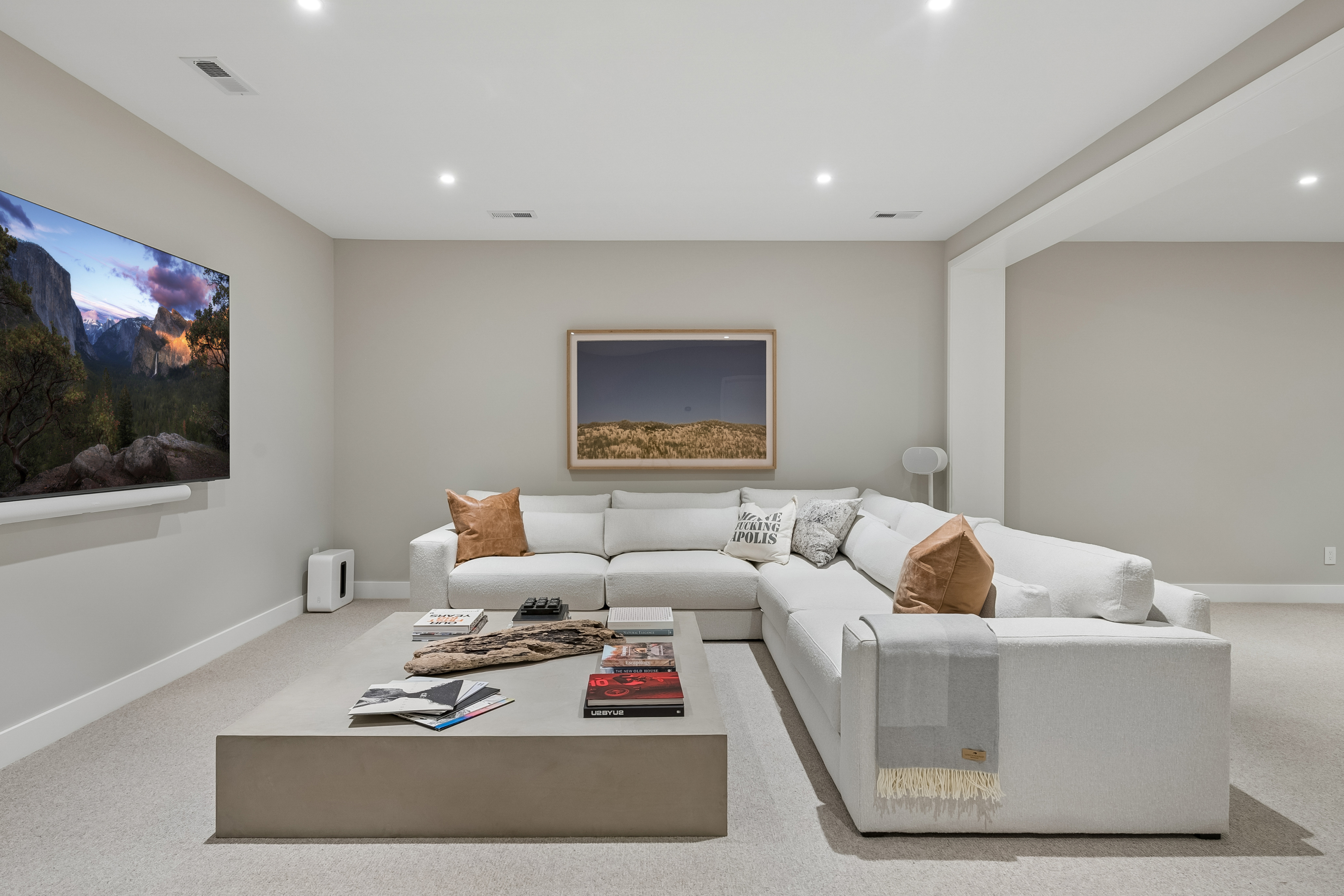  Timeless Luxury Meets Modern Design in Edina - 物件實景